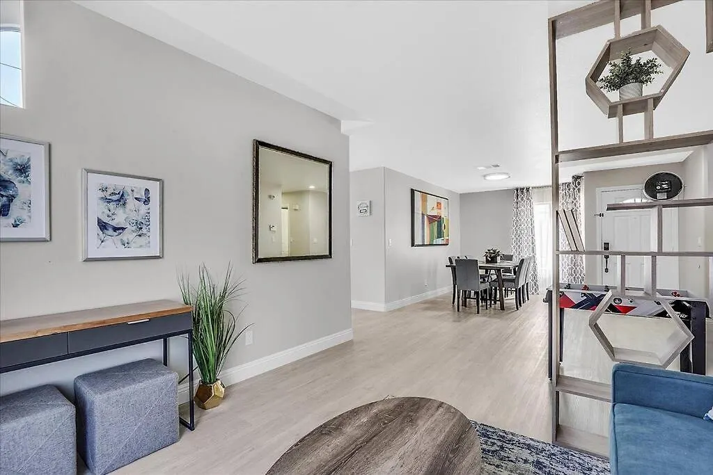 Gorgeous And Spacious Home! ラスベガス 0*,  米国